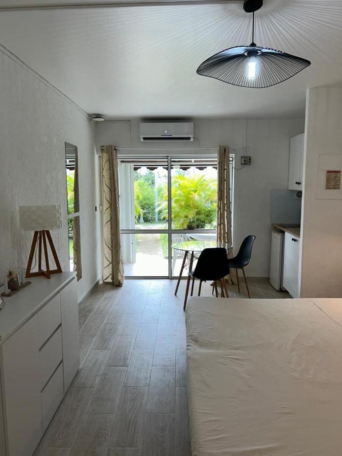 Superbe Studio Avec Piscine, Au Coeur De La Marina! Village Soleil ! Proche Aeroport & Ferry Le Gosier (Grande-Terre) Exterior foto